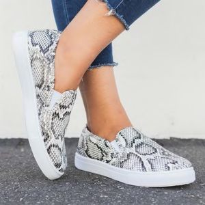 Snake Print Python Slip On Sneakers Size 7